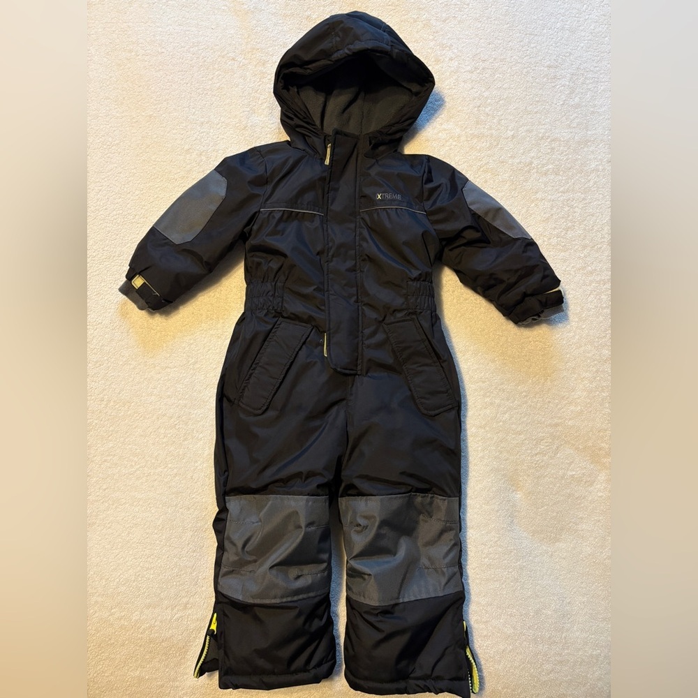 Ixtreme Outfitters Snowsuit, Hooded One Piece, Front Zip. Black Gray. Sz 24 Mo - Picture 2 of 4